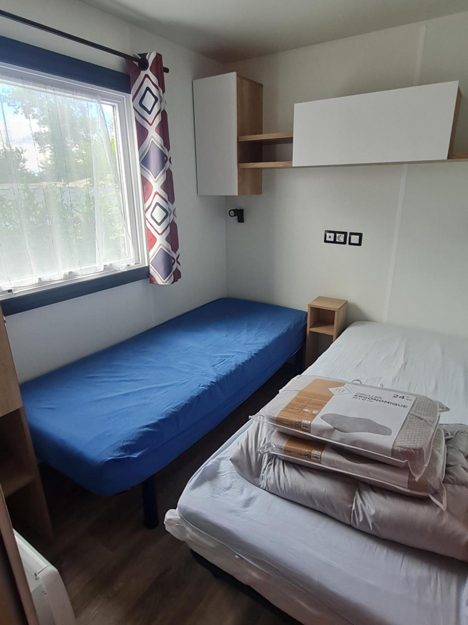 Campsite Mobil-home En Proche De La Ambon